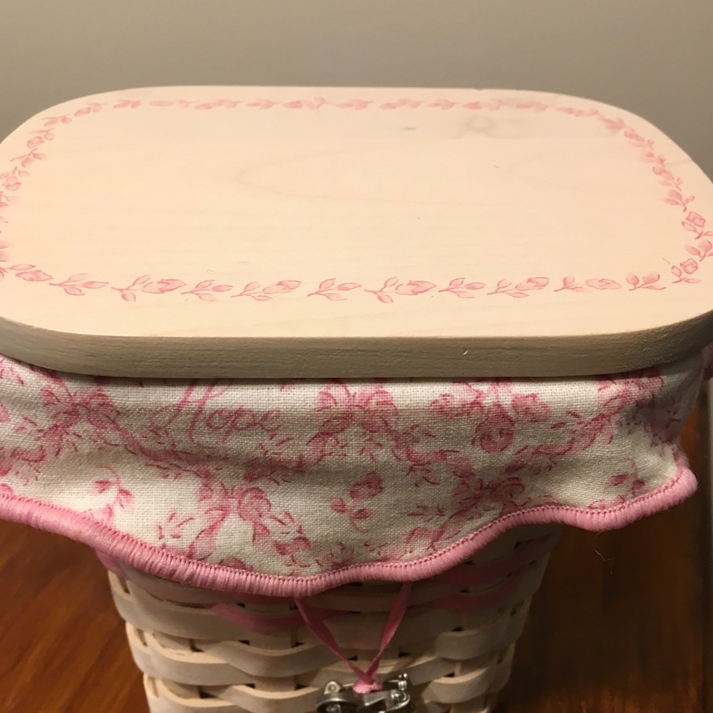 Rare Longaberger Breast cancer Awarness. Mint!